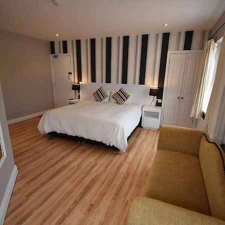 Aaranmore Lodge Guest House Portrush Exteriör bild