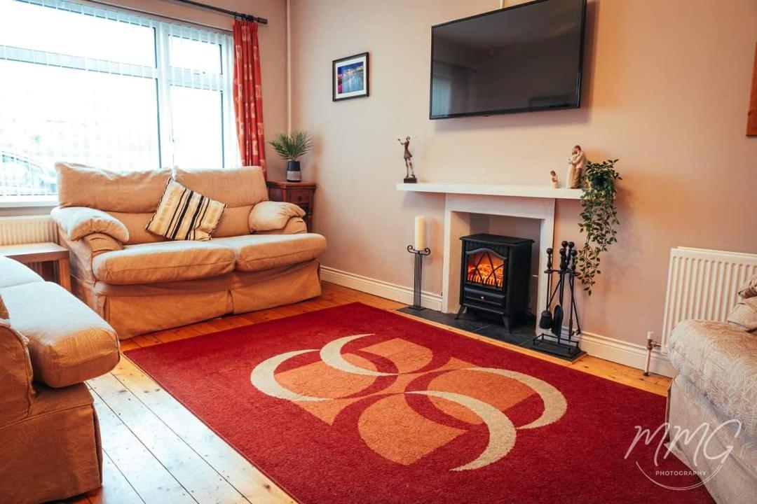 Aaranmore Lodge Guest House Portrush Exteriör bild