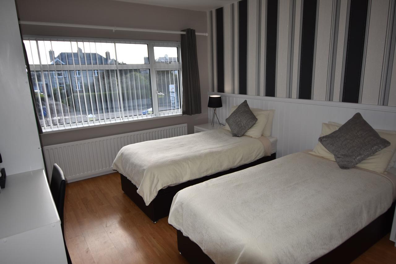 Aaranmore Lodge Guest House Portrush Exteriör bild
