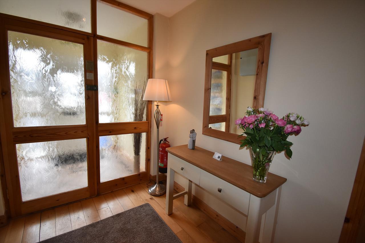 Aaranmore Lodge Guest House Portrush Exteriör bild