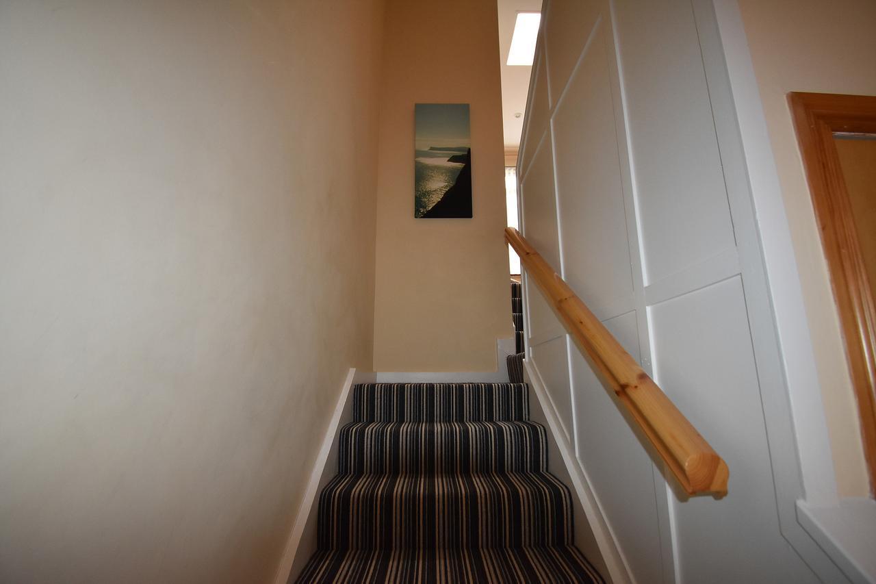 Aaranmore Lodge Guest House Portrush Exteriör bild